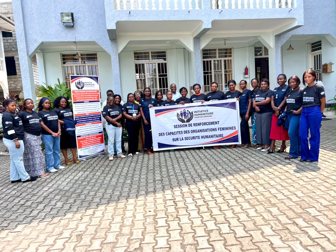 Session de formation et renforcement des capacités de 20 activistes provenant de 10 organisations féminines sur la sécurité holistique, la confidentialité et la sécurité numérique